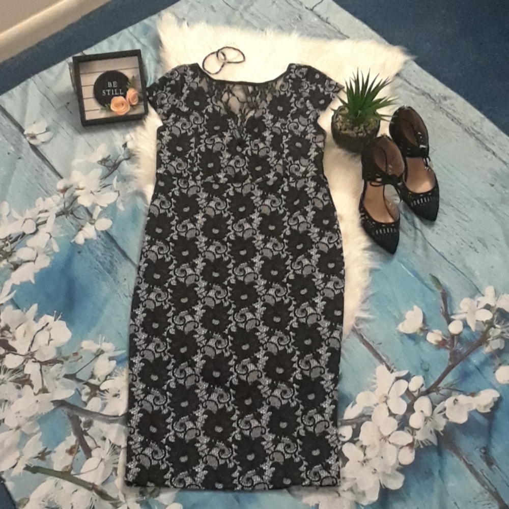 Black & white floral dress